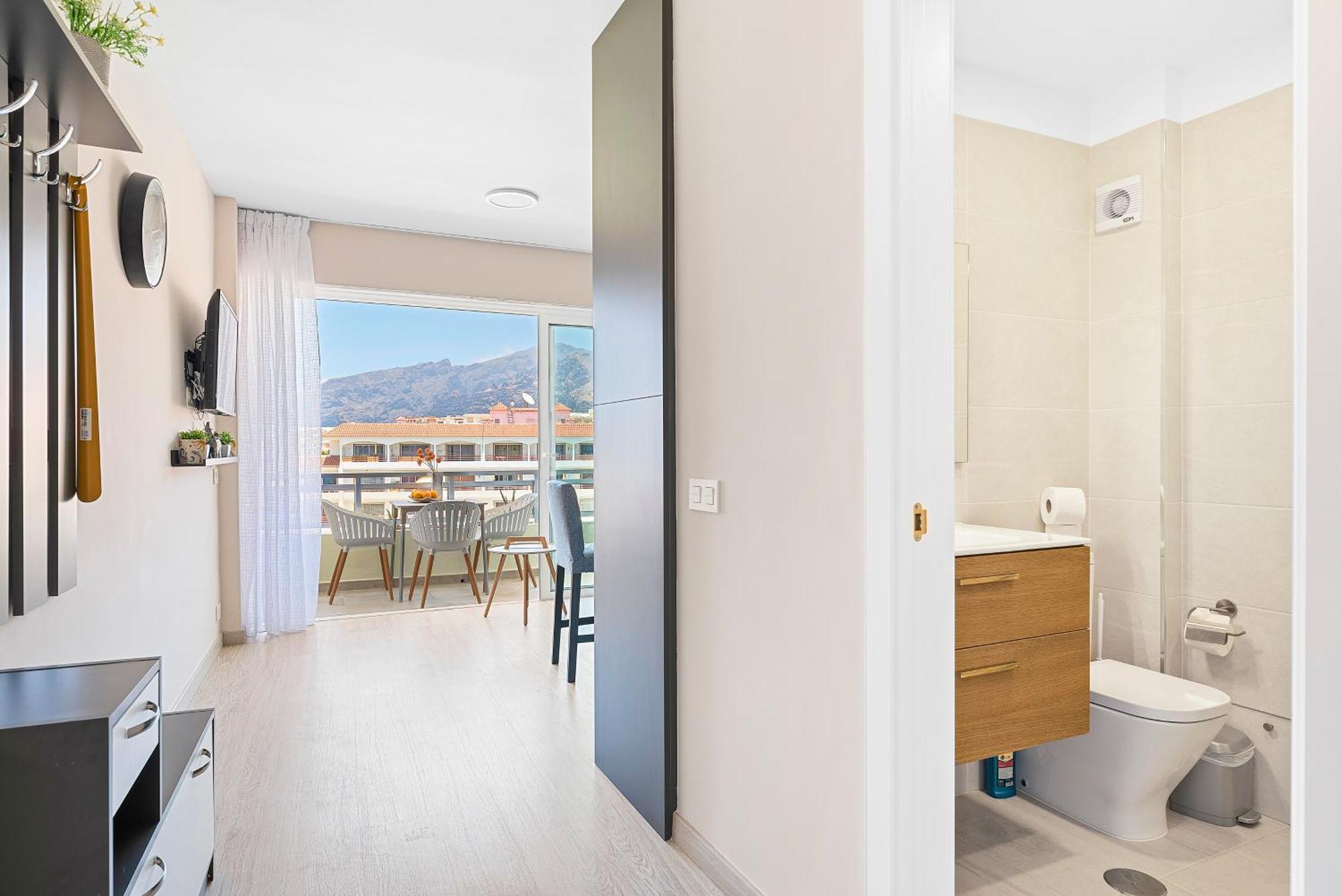 Arenas Negras Playa La Arena, Newly Renovated Apartment Puerto de Santiago  Luaran gambar